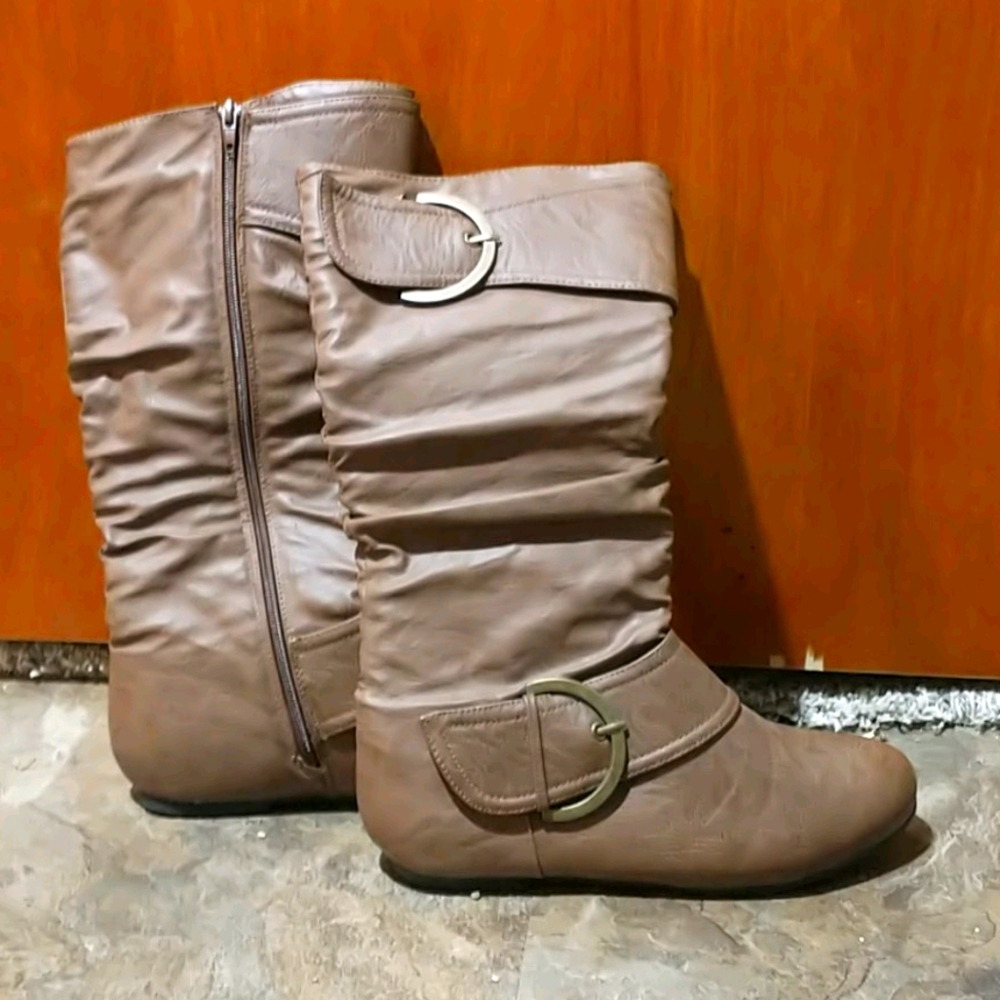 Brown boots